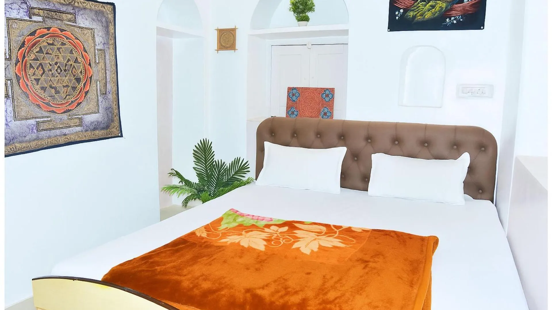 Varanasi Hotel M-A-N-G-L-A Paying # Near Dashashwamedh Ghat And Kashi Vishwanath Temple - A Premium Guest House In Váránasí