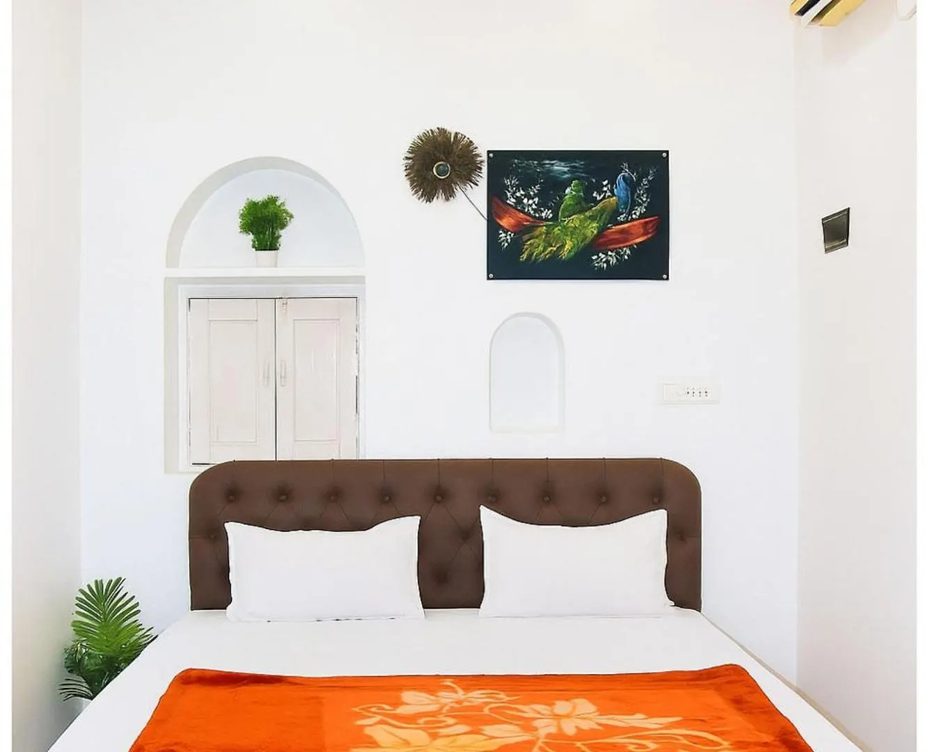 Varanasi Hotel M-A-N-G-L-A Paying # Near Dashashwamedh Ghat And Kashi Vishwanath Temple - A Premium Guest House In Váránasí 4*,  Indie