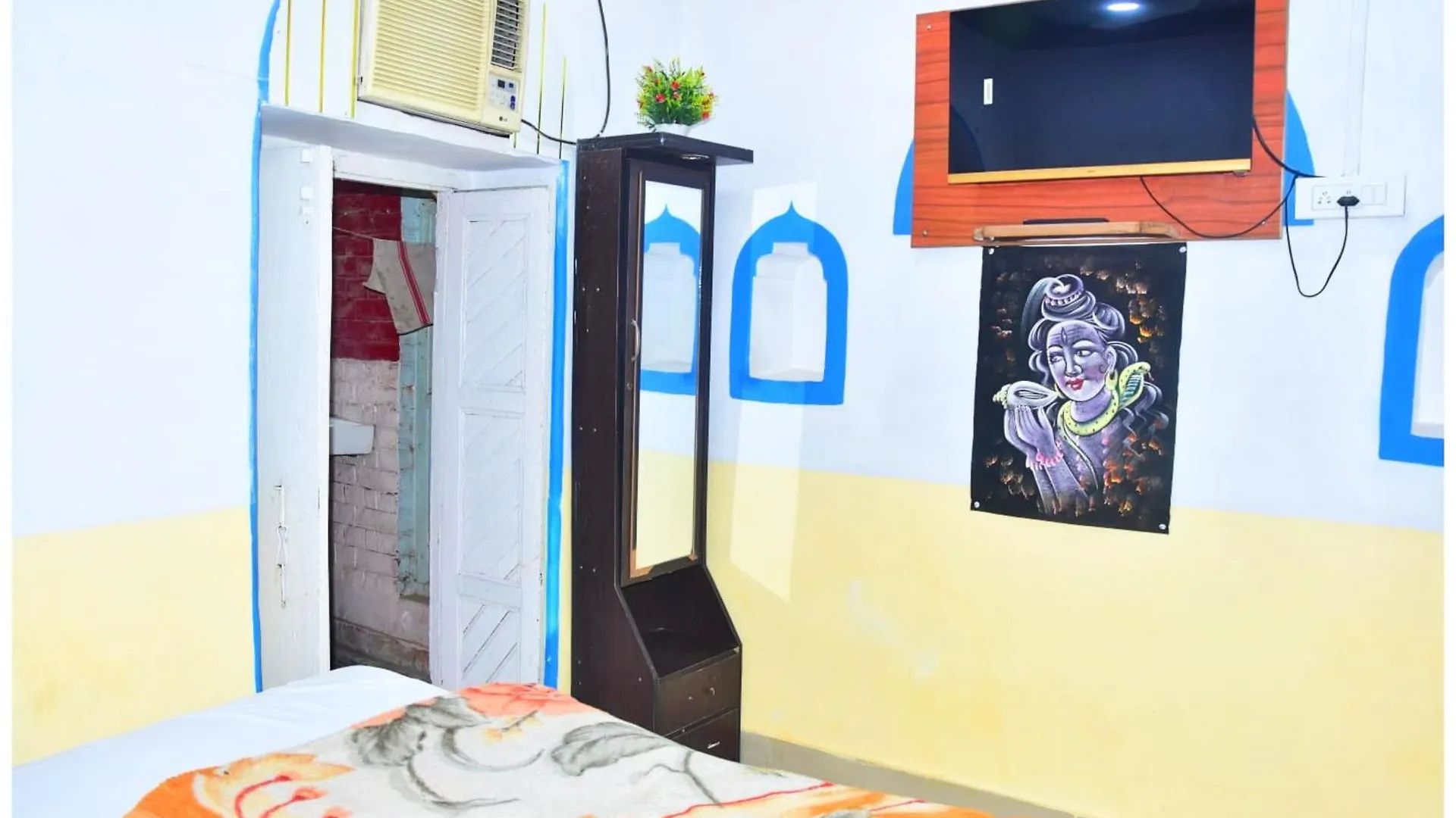 Varanasi Hotel M-A-N-G-L-A Paying # Near Dashashwamedh Ghat And Kashi Vishwanath Temple - A Premium Guest House In فاراناسي