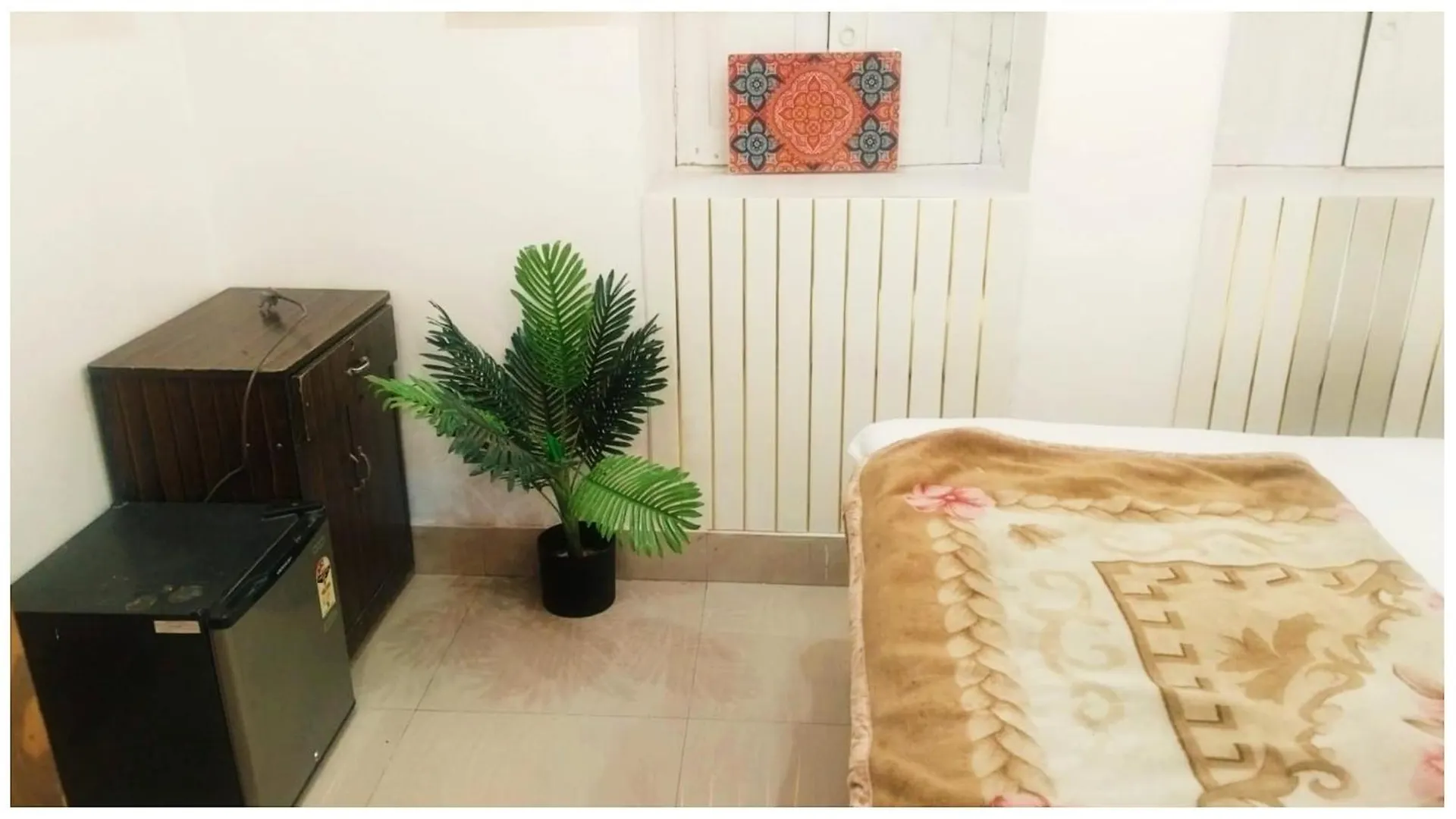 Varanasi Hotel M-A-N-G-L-A Paying # Near Dashashwamedh Ghat And Kashi Vishwanath Temple - A Premium Guest House In فاراناسي 4*,  الهند