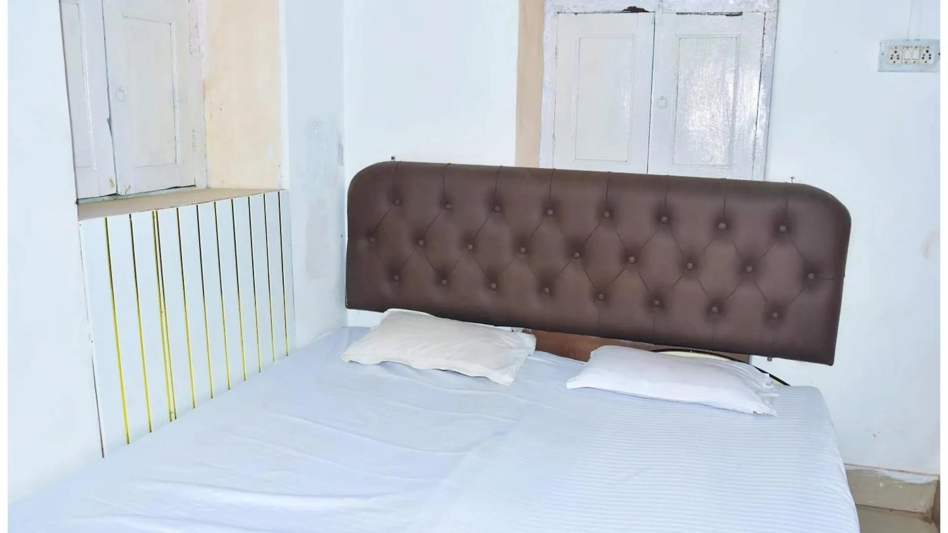 Varanasi Hotel M-A-N-G-L-A Paying # Near Dashashwamedh Ghat And Kashi Vishwanath Temple - A Premium Guest House In فاراناسي
