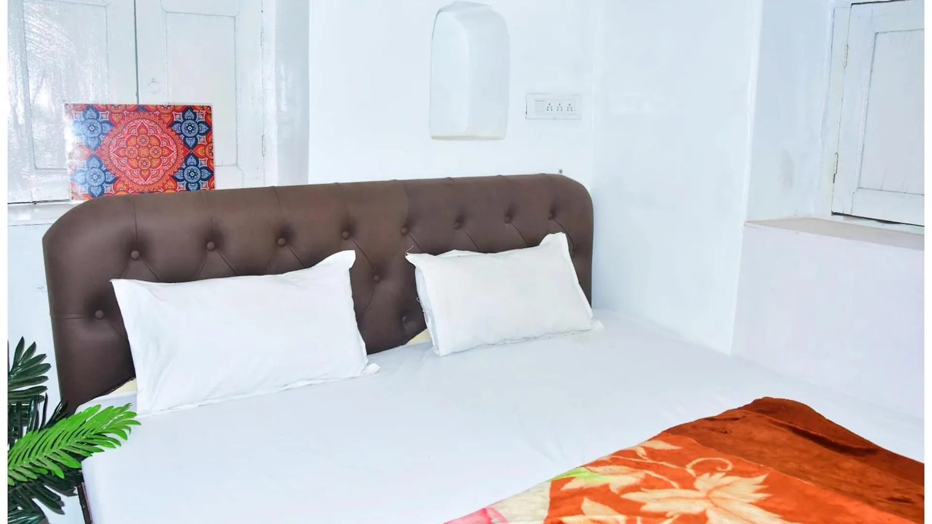 Varanasi Hotel M-A-N-G-L-A Paying # Near Dashashwamedh Ghat And Kashi Vishwanath Temple - A Premium Guest House In فاراناسي